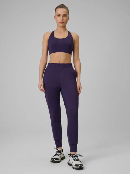Pantaloni sport pentru femei 4F  F1074 4FWSS26TFTRF1074 dark violet