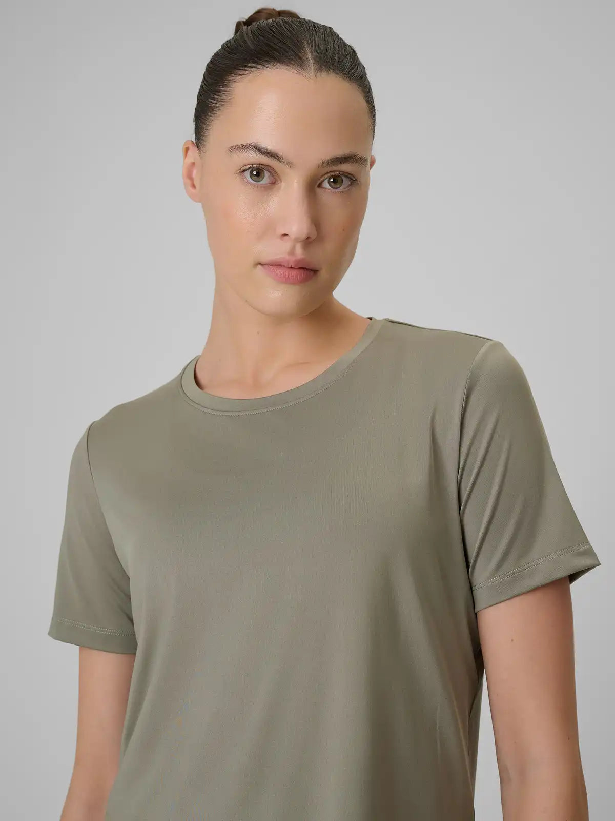 Женская футболка для фитнеса 4F F1847 4FWSS26TFTSF1847 green