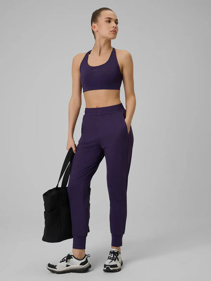 Pantaloni sport pentru femei 4F  F1074 4FWSS26TFTRF1074 dark violet