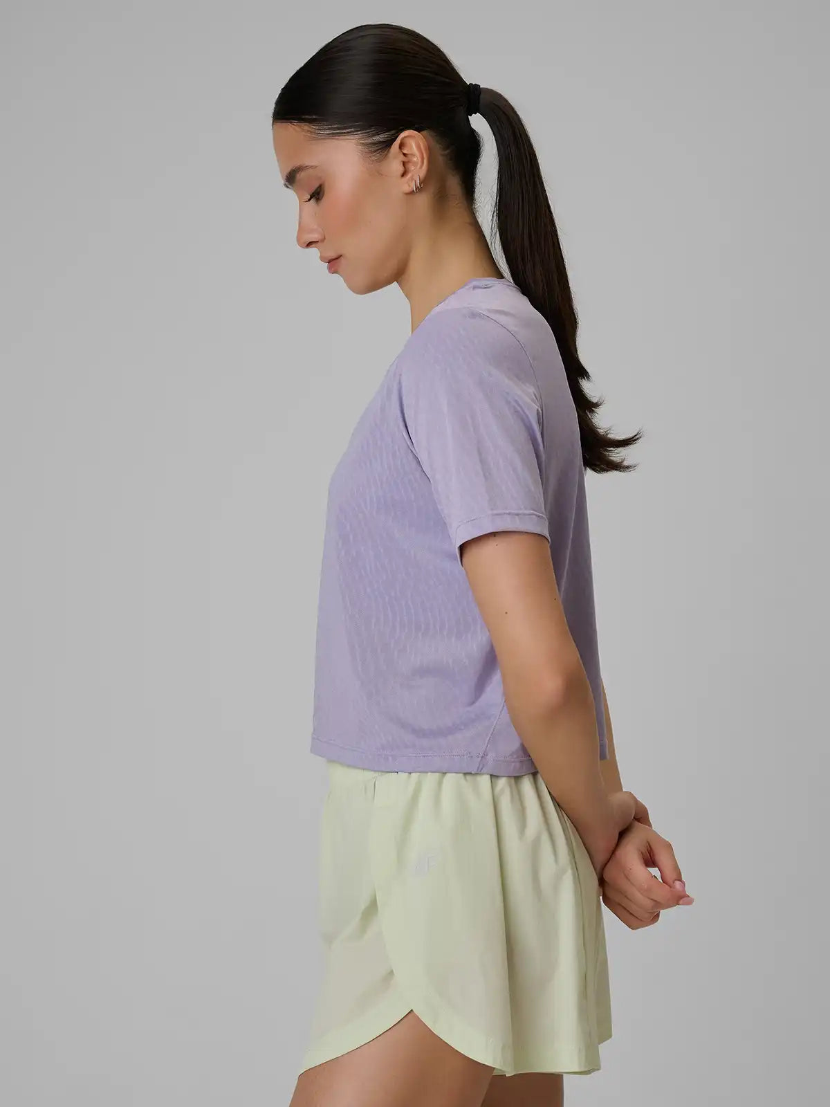 Женская укороченная футболка для фитнеса 4F F1806 4FWSS26TFTSF1806 violet