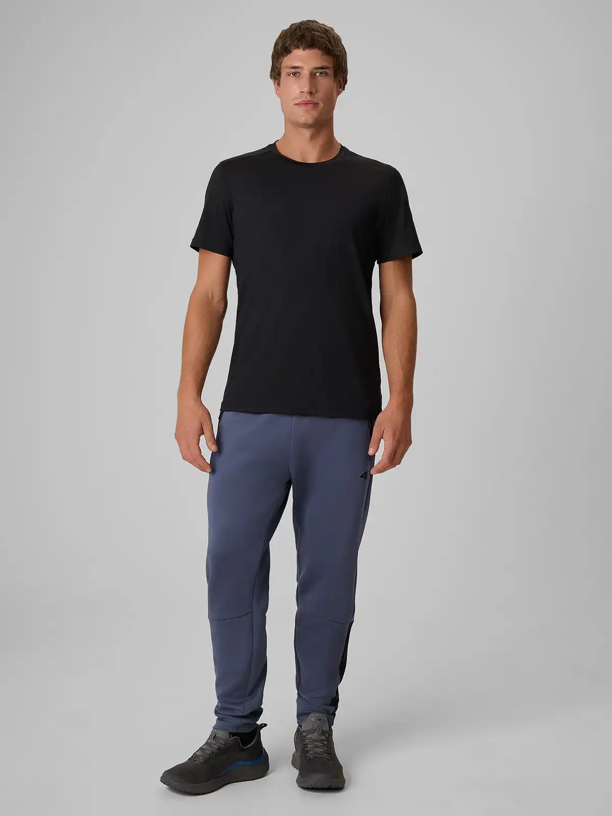 Pantaloni sportivi pentru bărbați 4F M1426 4FWAW26TFTRM1426 blue