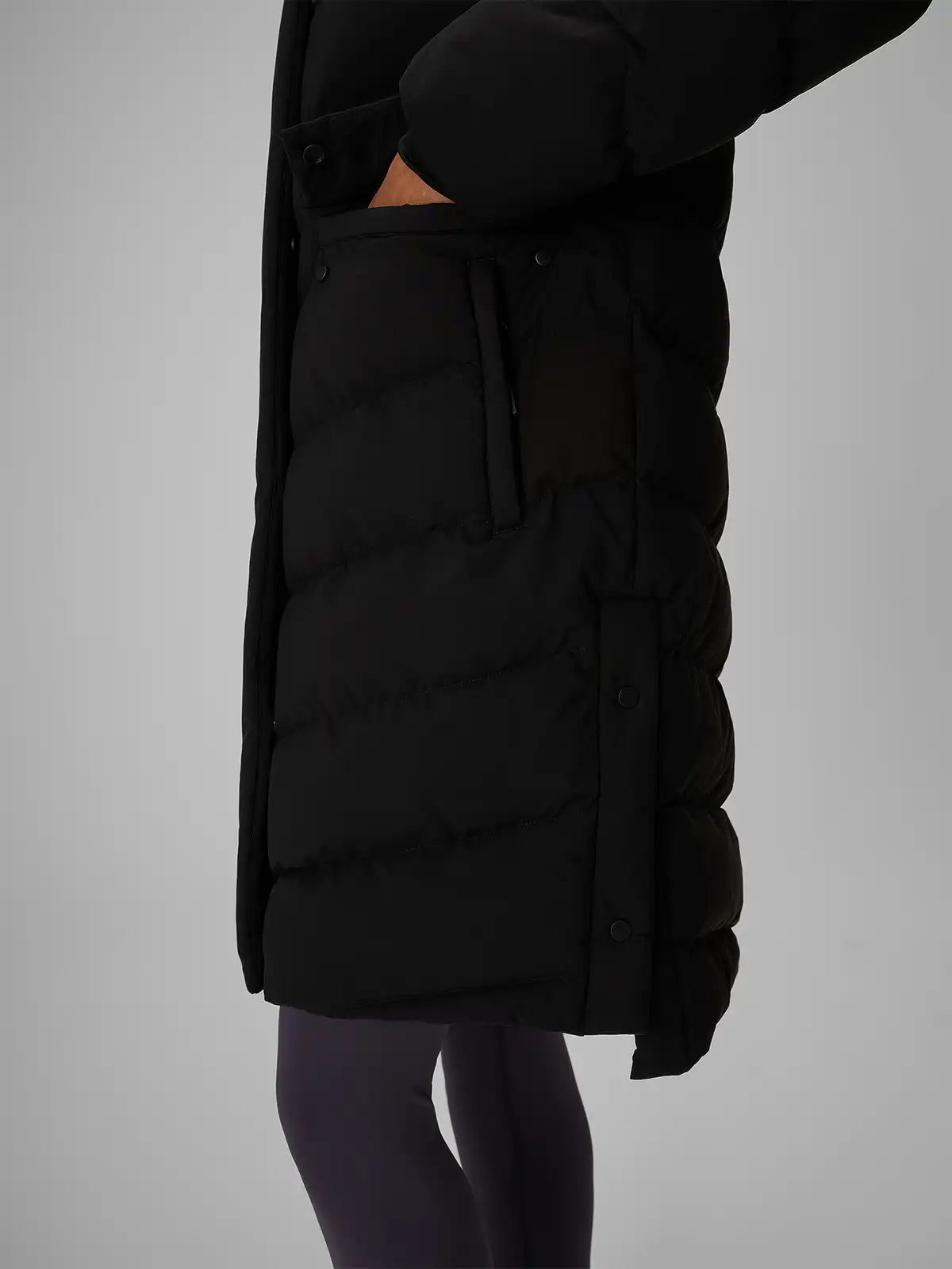 Женский длинный пуховик 4F F0929 4FWAW26TDJAF0929 deep black