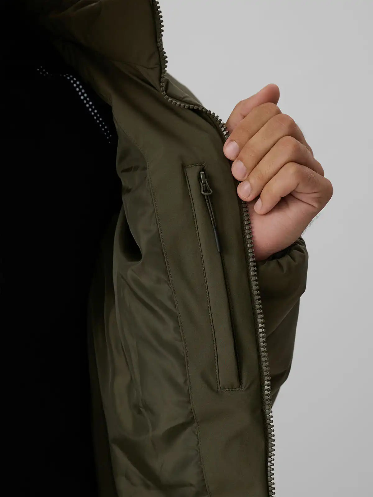 Jachetă de puf pentru bărbați 4F M0938 4FWAW26TDJAM0938 khaki