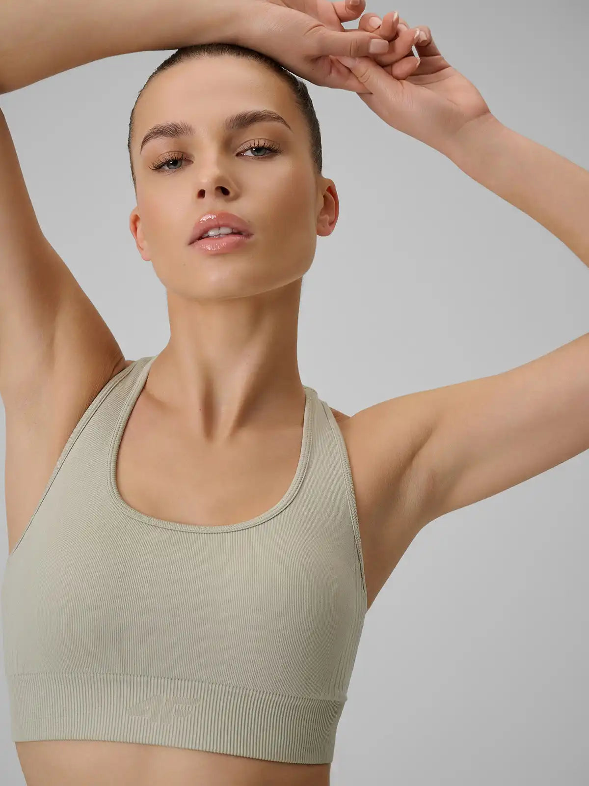 Bra pentru fitness 4F  F242 4FWSS26USBAF242 creme