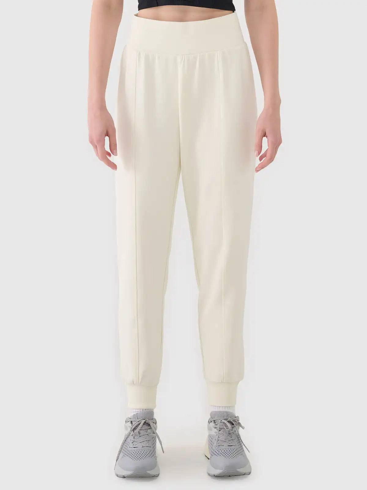 Joggeri pentru femei 4F F1196 4FWAW25TTROF1196 creme