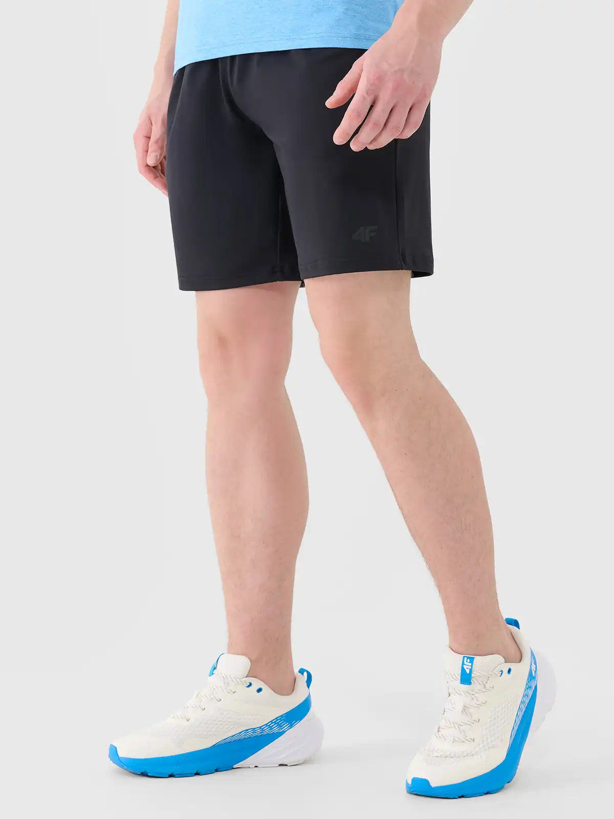 Pantaloni scurți de antrenament pentru bărbați  4F M1277 4FWSS26TFSHM1277 deep black
