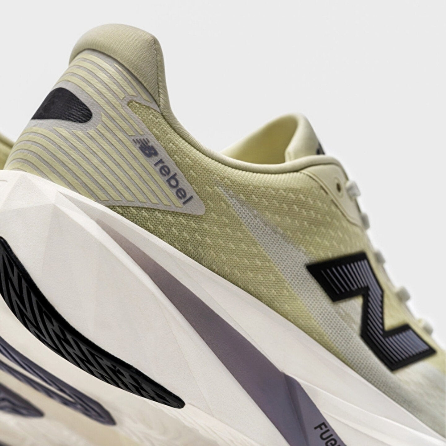 Кроссовки мужские для бега New Balance MFCX8QY