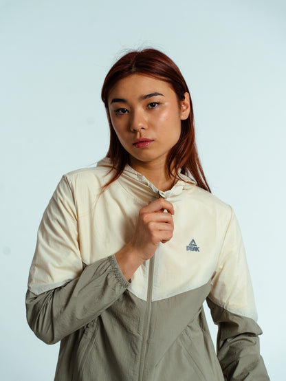 Женская куртка для бега Peak FW2252192 grey olive
