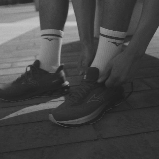 Adidași de alergare pentru bărbați Mizuno WAVE SKYRISE 7 J1GC2609 01