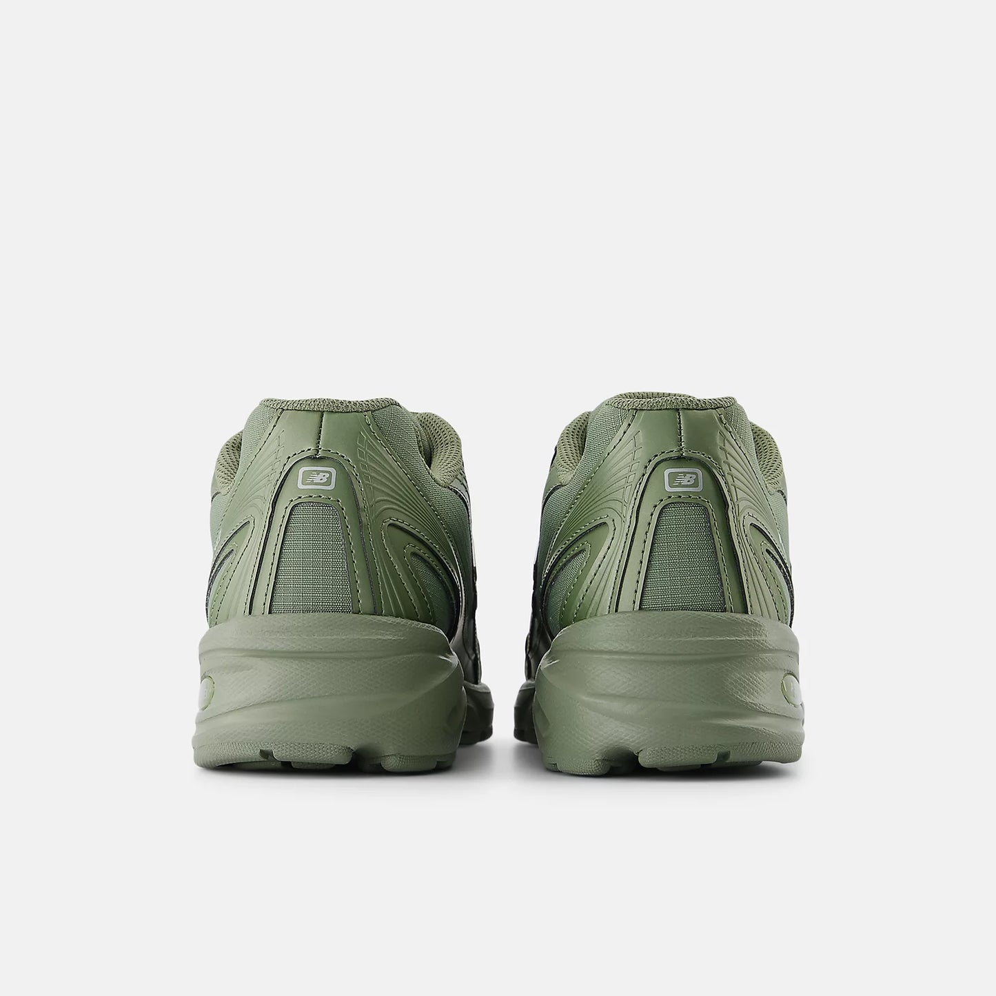 Кроссовки мужские New Balance lifestyle U740RS2 320