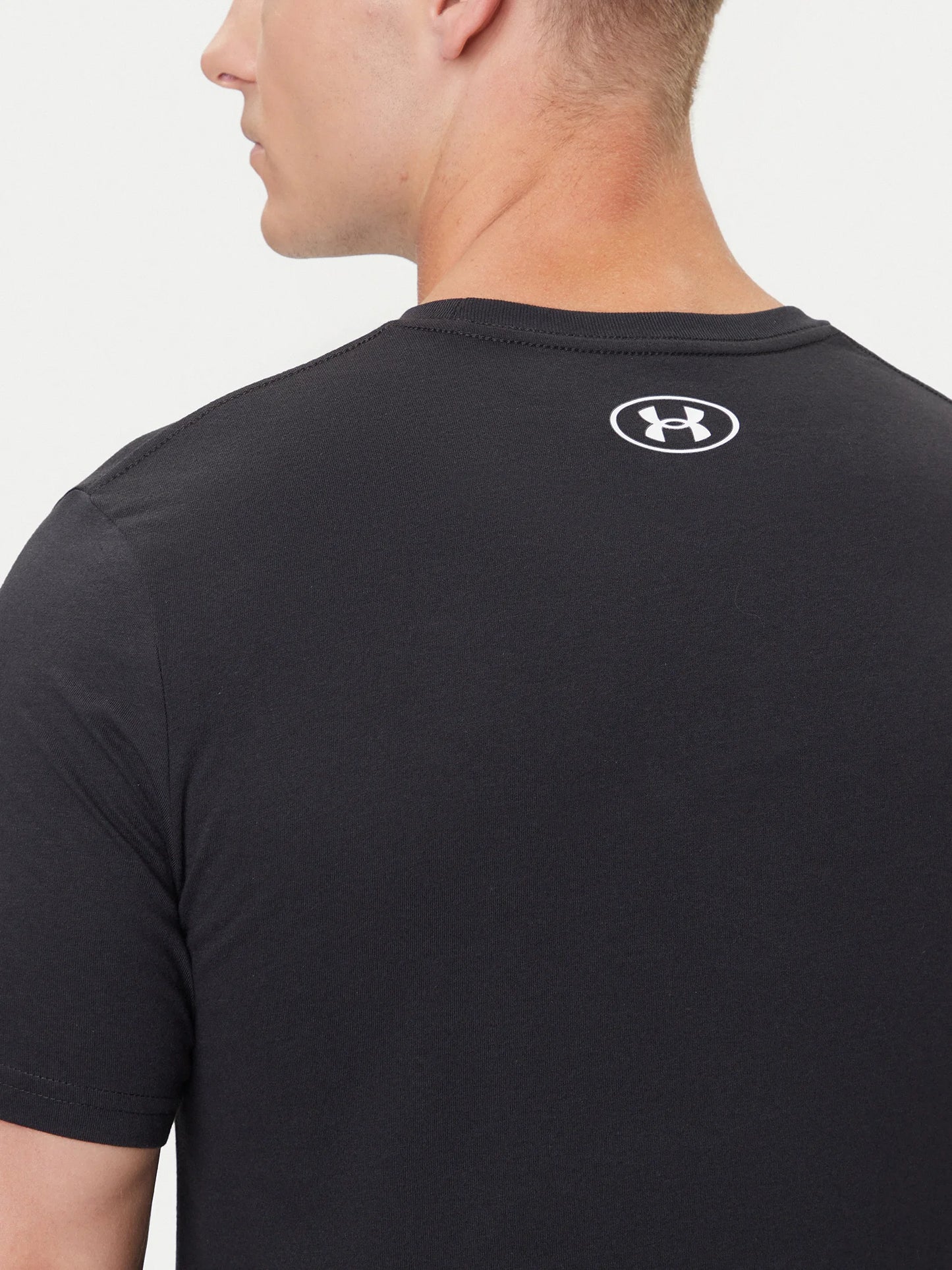 Мужская футболка casual Under Armour Foundation Update 1382915-001